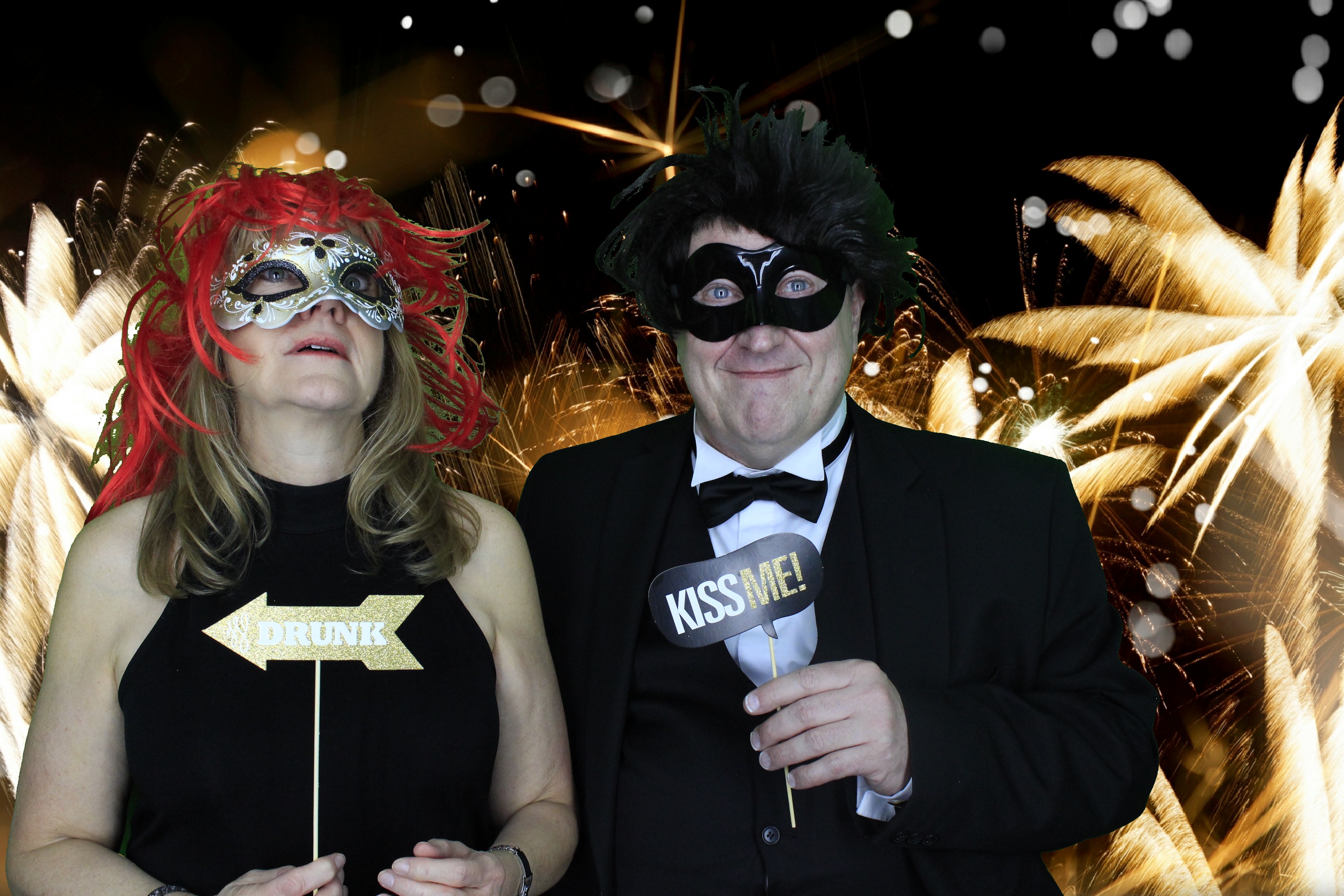 New Years Eve Party Silvermere | View more photos from the event at gallery.myphotoboothexperience.co.uk/u/MyPhotoBoothExperienceLtd/New-Years-Eve-Party-Silvermere